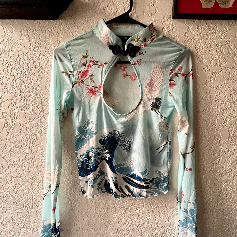 Forever 21 Japanese style shear top